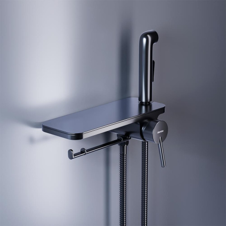 Damixa 773500301 Jupiter, смеситель монтируемый в стену с гиг. душем и полкой, черный