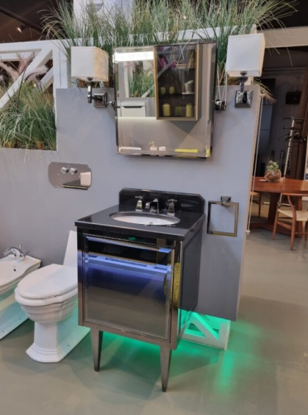 Комплект мебели Devon&Devon Her тумба с раковиной смесителем зеркалом бра полотенцедержателем Devon&Devon Her Set