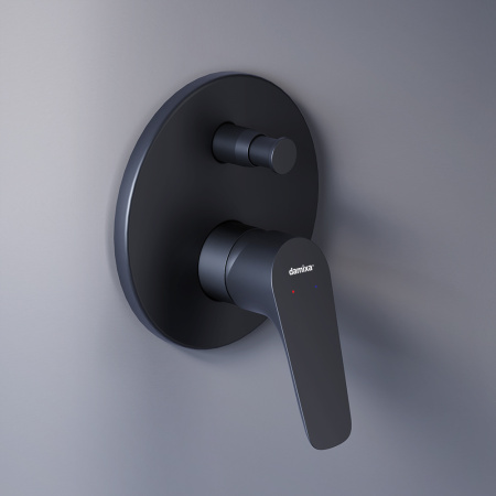 Damixa 777100300 Jupiter, Смеситель монтируемый в стену ванной - душевой (черный)